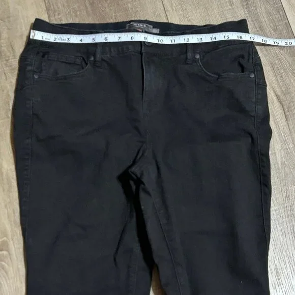 TORRID Bombshell Flare Leg Premium Stretch Black Jeans Size 14S - Picture 8 of 13